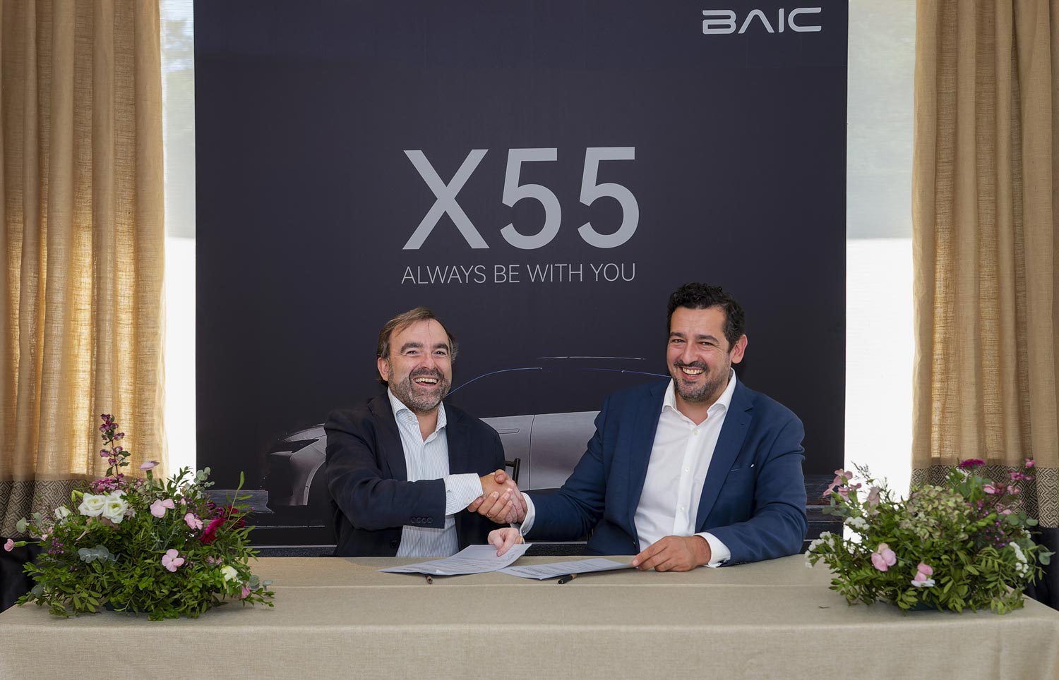 FAGENAUTO suscribe un acuerdo estratégico con GRUPO INVICTA para que los servicios oficiales representen a sus marcas Dfsk, Seres, Baic, Livan e Invicta Electric    